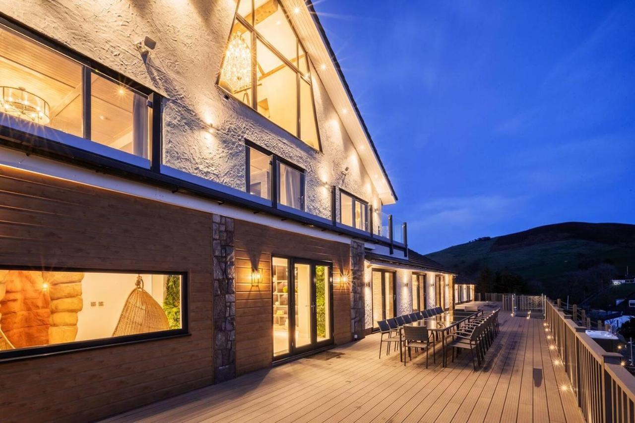 Clwyd Gate Manor Pool Sauna Hottub Cave Wales Ruthin Exterior photo