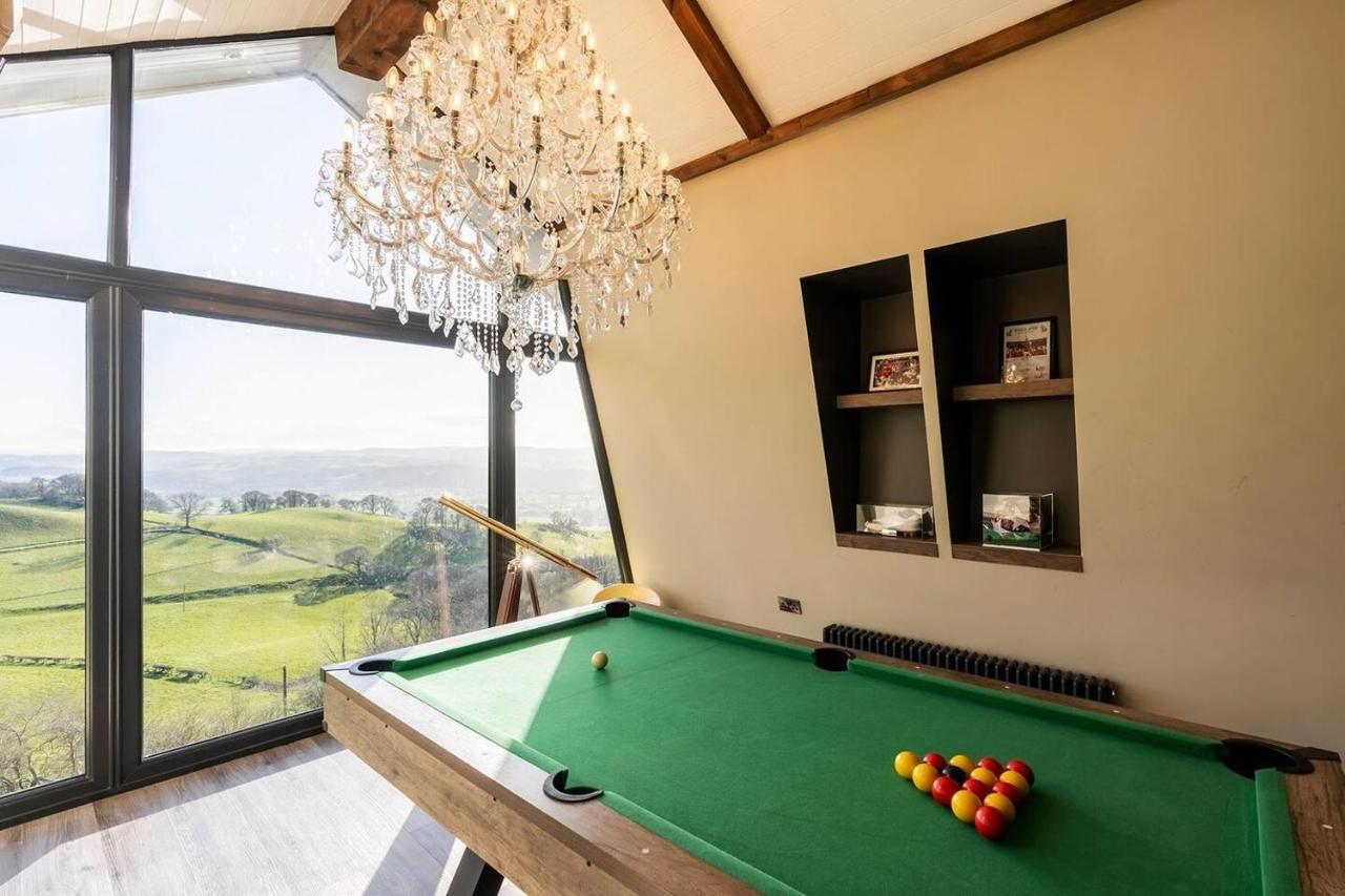 Clwyd Gate Manor Pool Sauna Hottub Cave Wales Ruthin Exterior photo